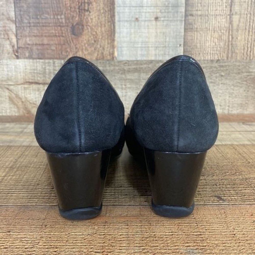 3/$12

Sophisticated Black Wedge Loafers with Silver Buckle. Buy 2 more for $12! - Picture 7 of 12
